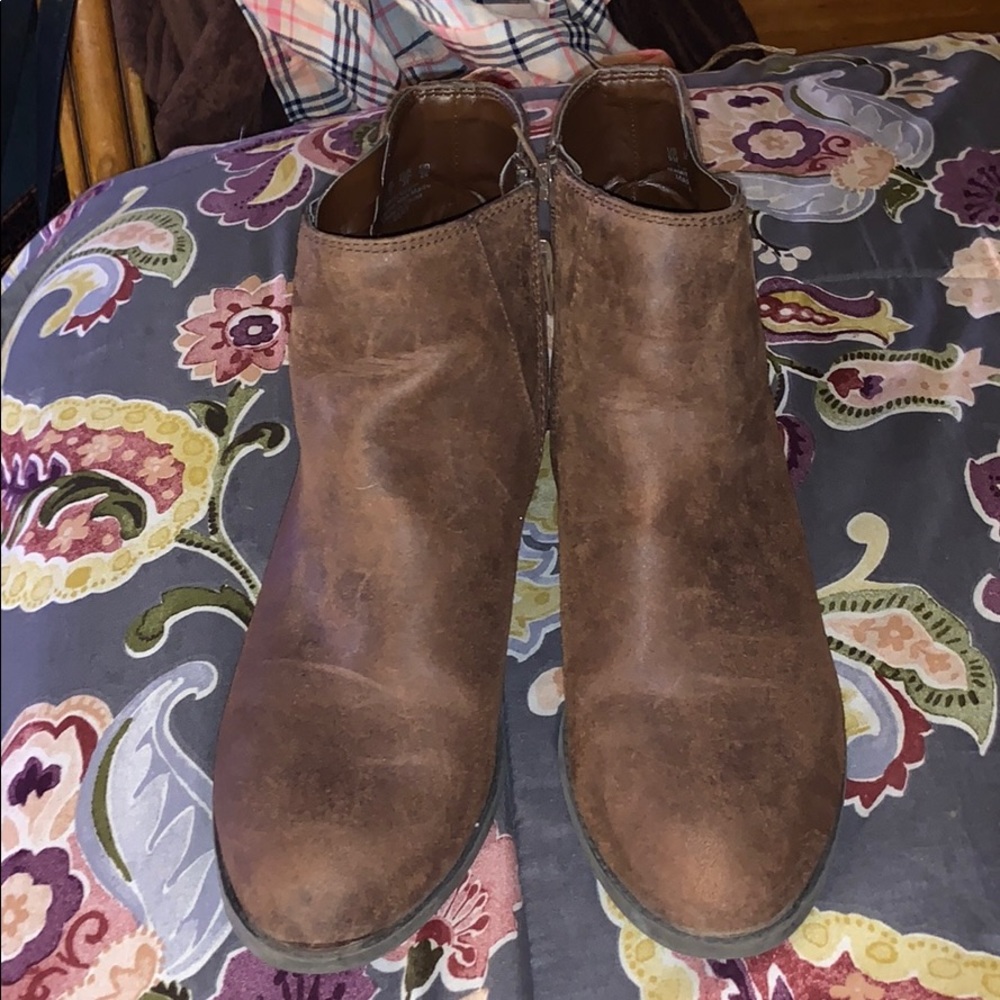 Sz 9 booties by Caleb